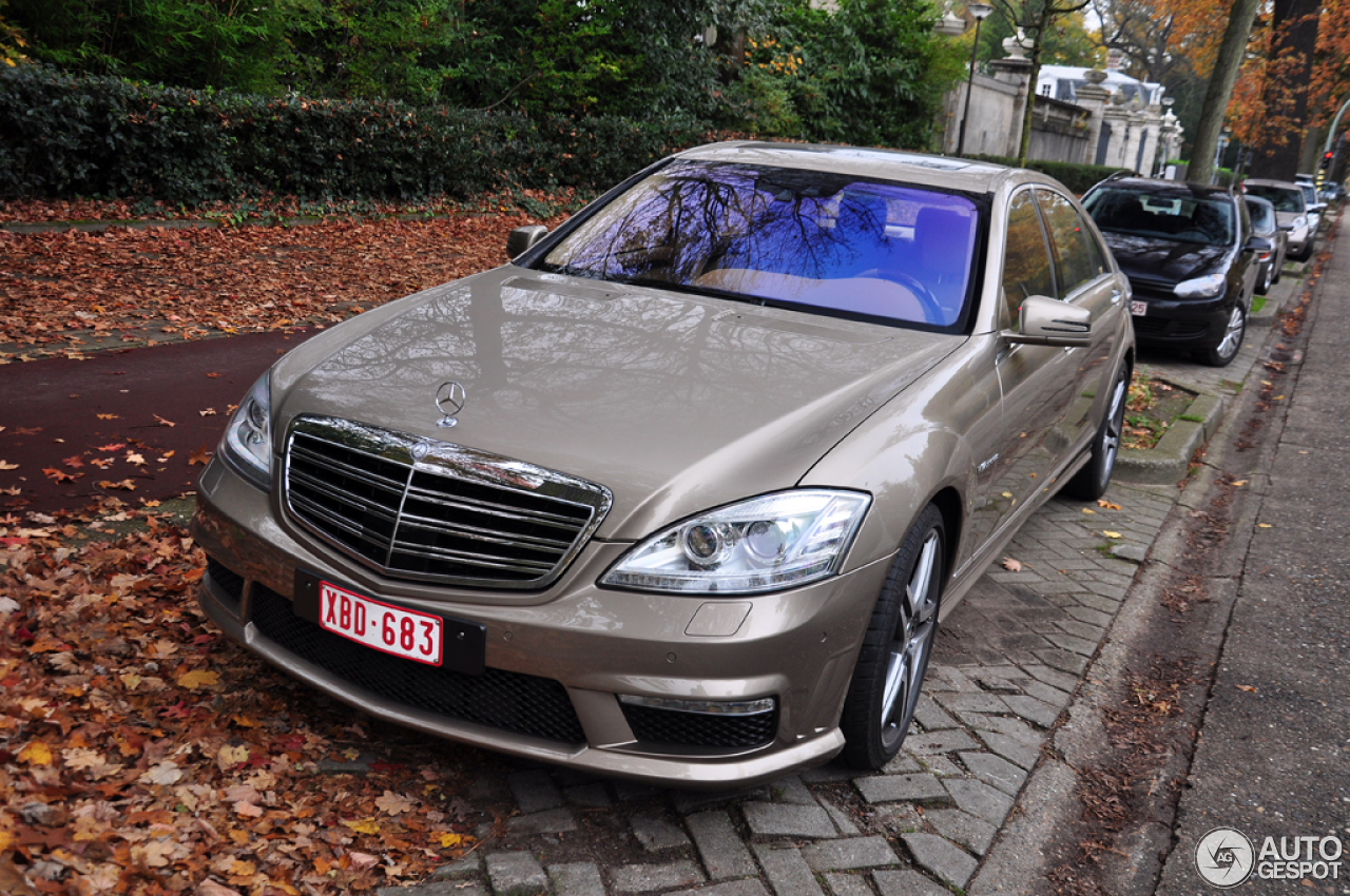 Mercedes-Benz S 65 AMG V221 2010