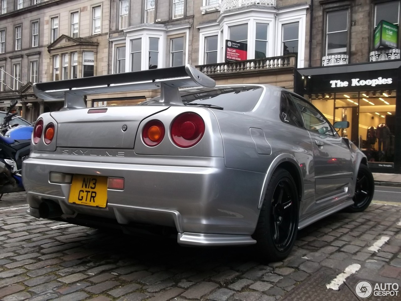 Nissan Skyline R34 GT-R NISMO Z-tune