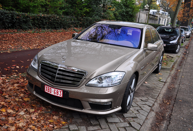 Mercedes-Benz S 65 AMG V221 2010