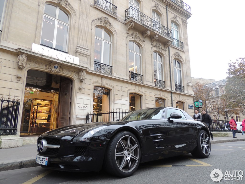 Mercedes-Benz SLS AMG