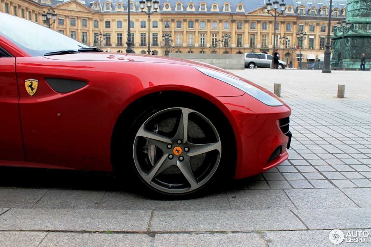 Ferrari FF