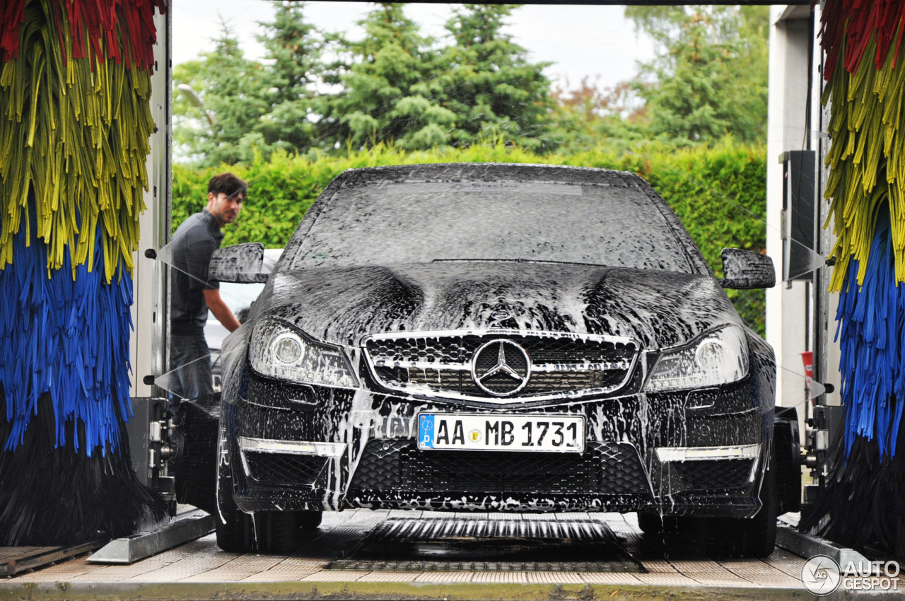 Mercedes-Benz C 63 AMG Coupé