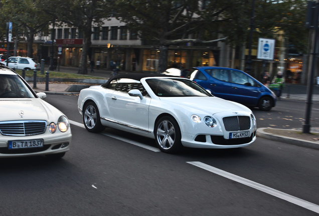 Bentley Continental GTC 2012