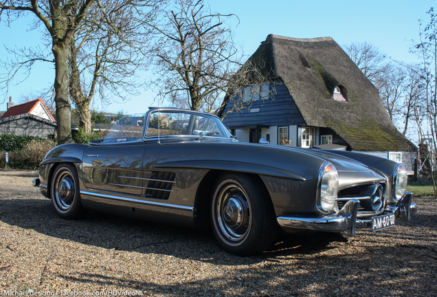 Mercedes-Benz 300SL Roadster