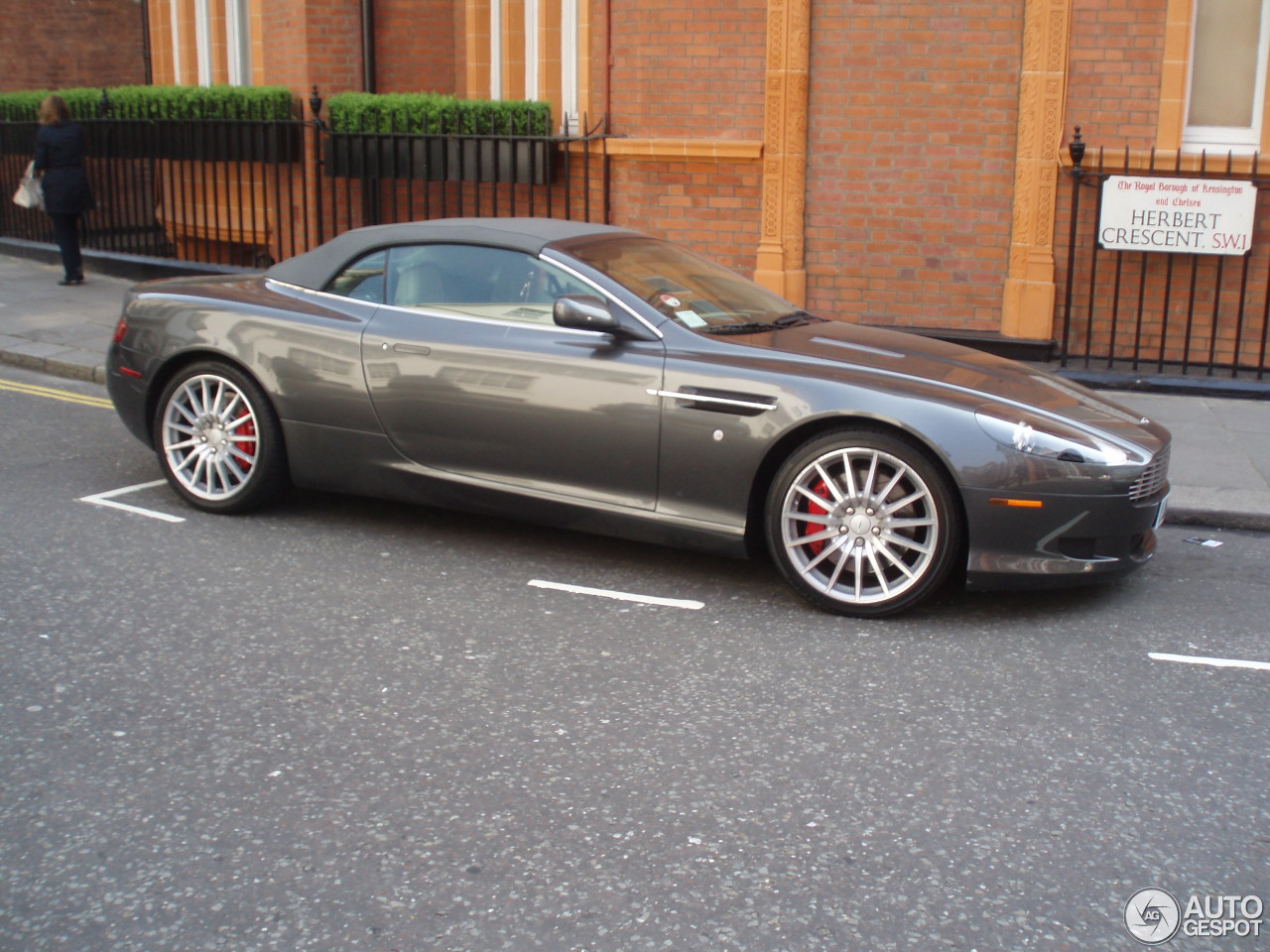 Aston Martin DB9 Volante