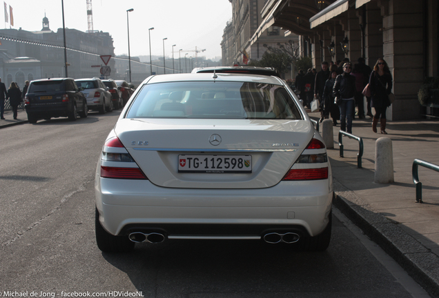 Mercedes-Benz S 65 AMG V221