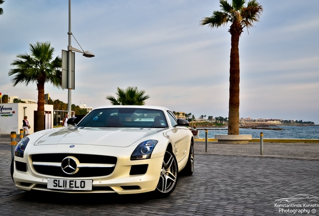 Mercedes-Benz SLS AMG