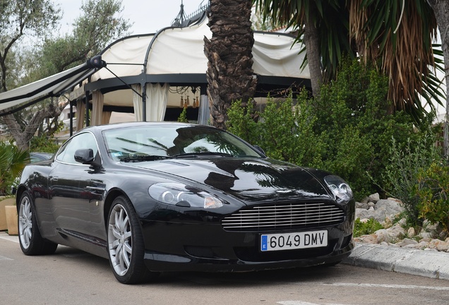 Aston Martin DB9