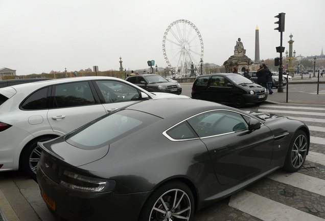 Aston Martin V8 Vantage 2012