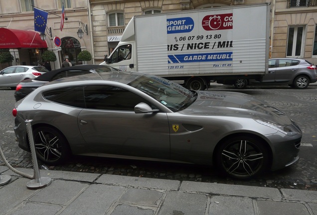 Ferrari FF