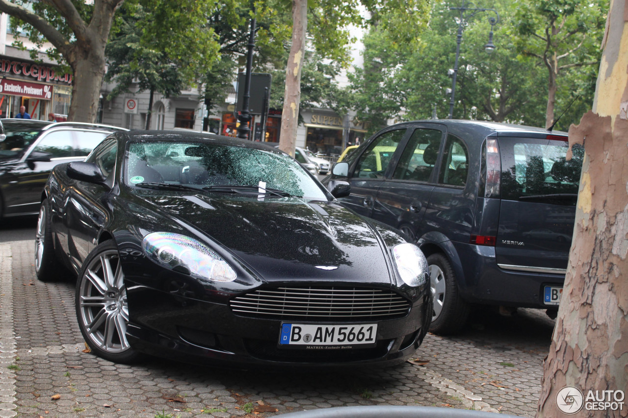 Aston Martin DB9