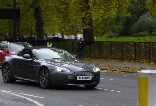 Aston Martin V8 Vantage Roadster