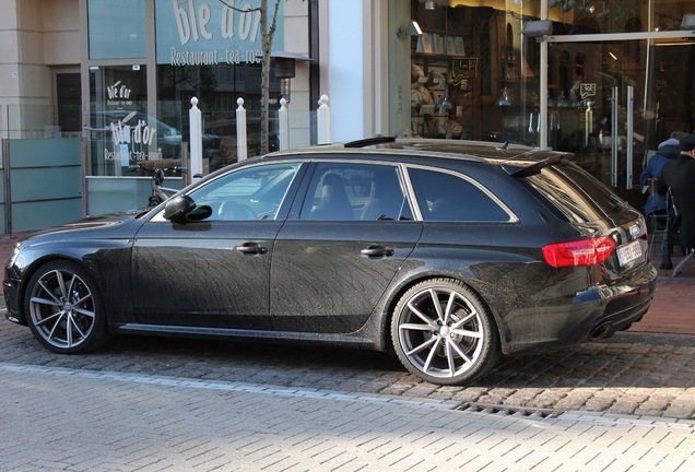 Audi RS4 Avant B8