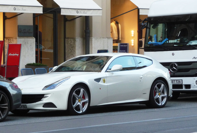 Ferrari FF