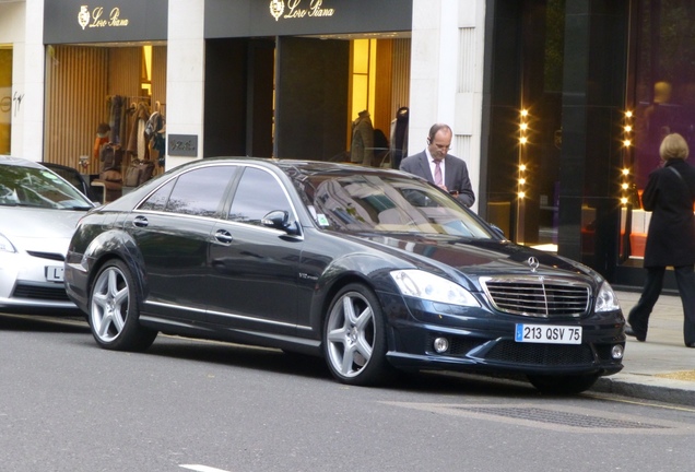 Mercedes-Benz S 65 AMG V221