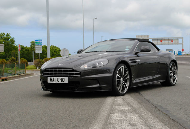 Aston Martin DBS Volante