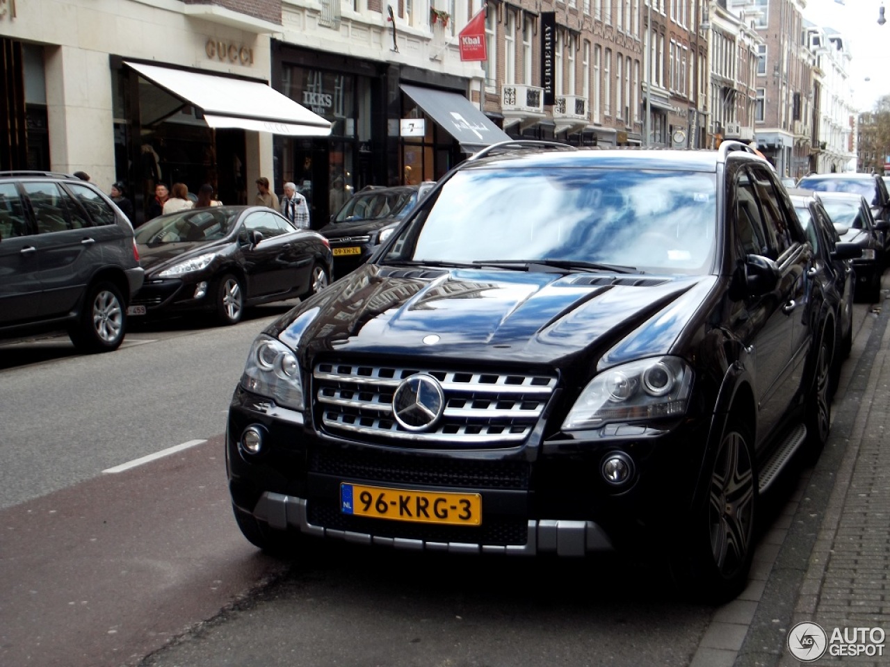 Mercedes-Benz ML 63 AMG 10th Anniversary