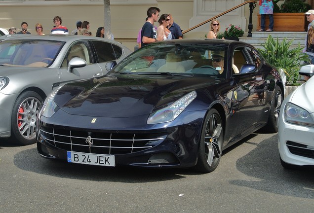 Ferrari FF