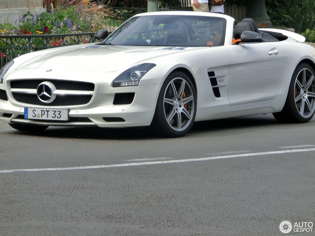 Mercedes-Benz SLS AMG Roadster