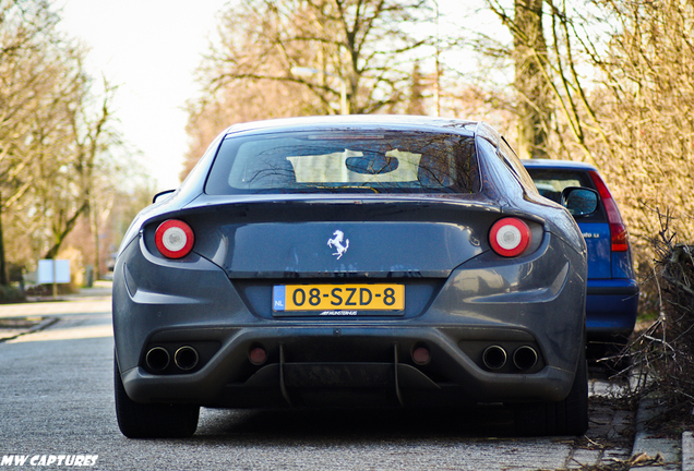 Ferrari FF