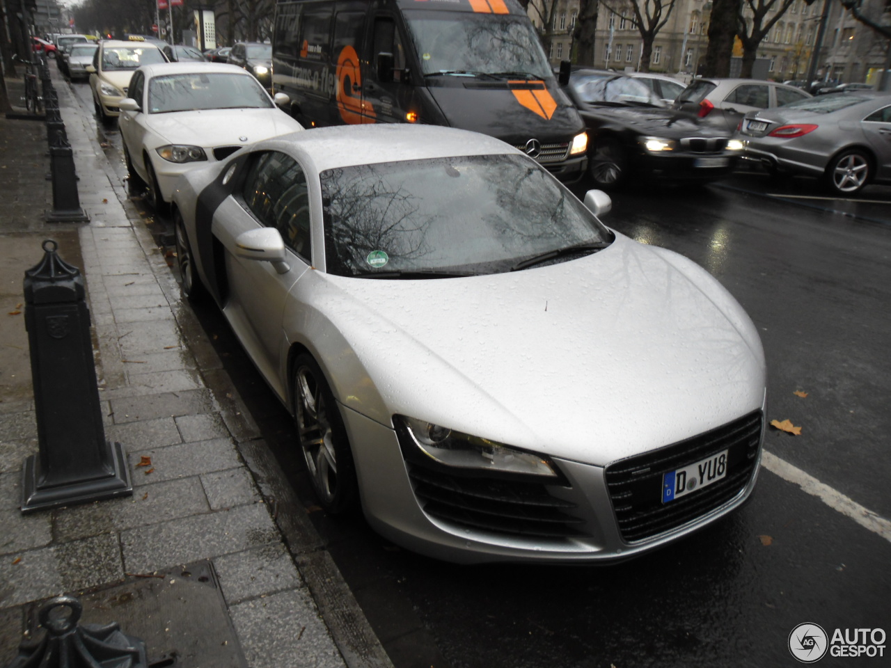 Audi R8