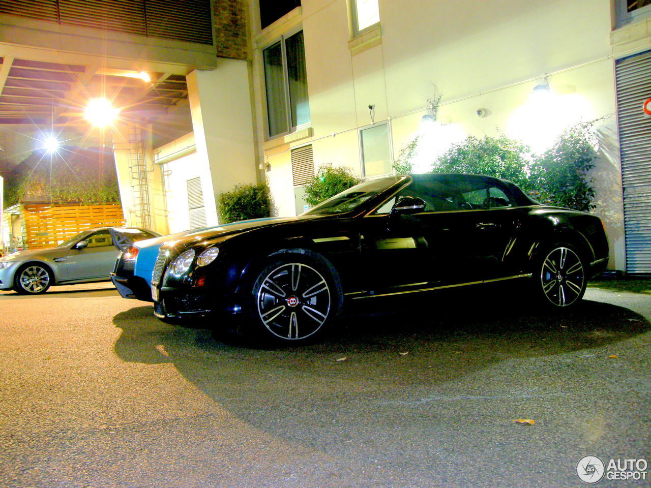 Bentley Continental GTC V8