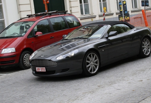 Aston Martin DB9 Volante