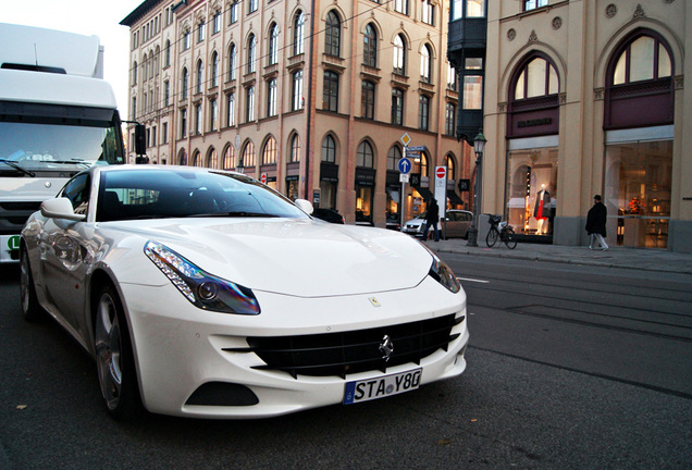 Ferrari FF