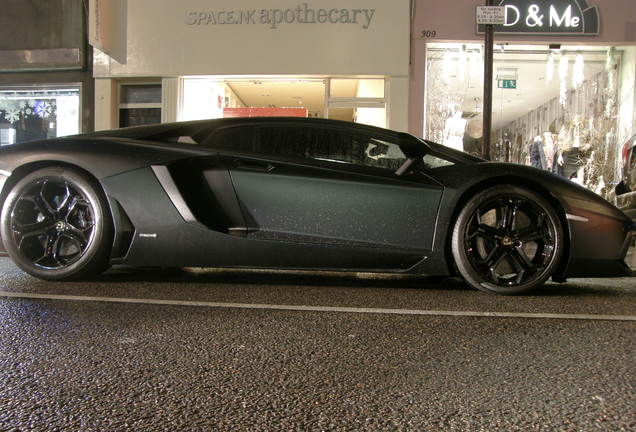 Lamborghini Aventador LP700-4