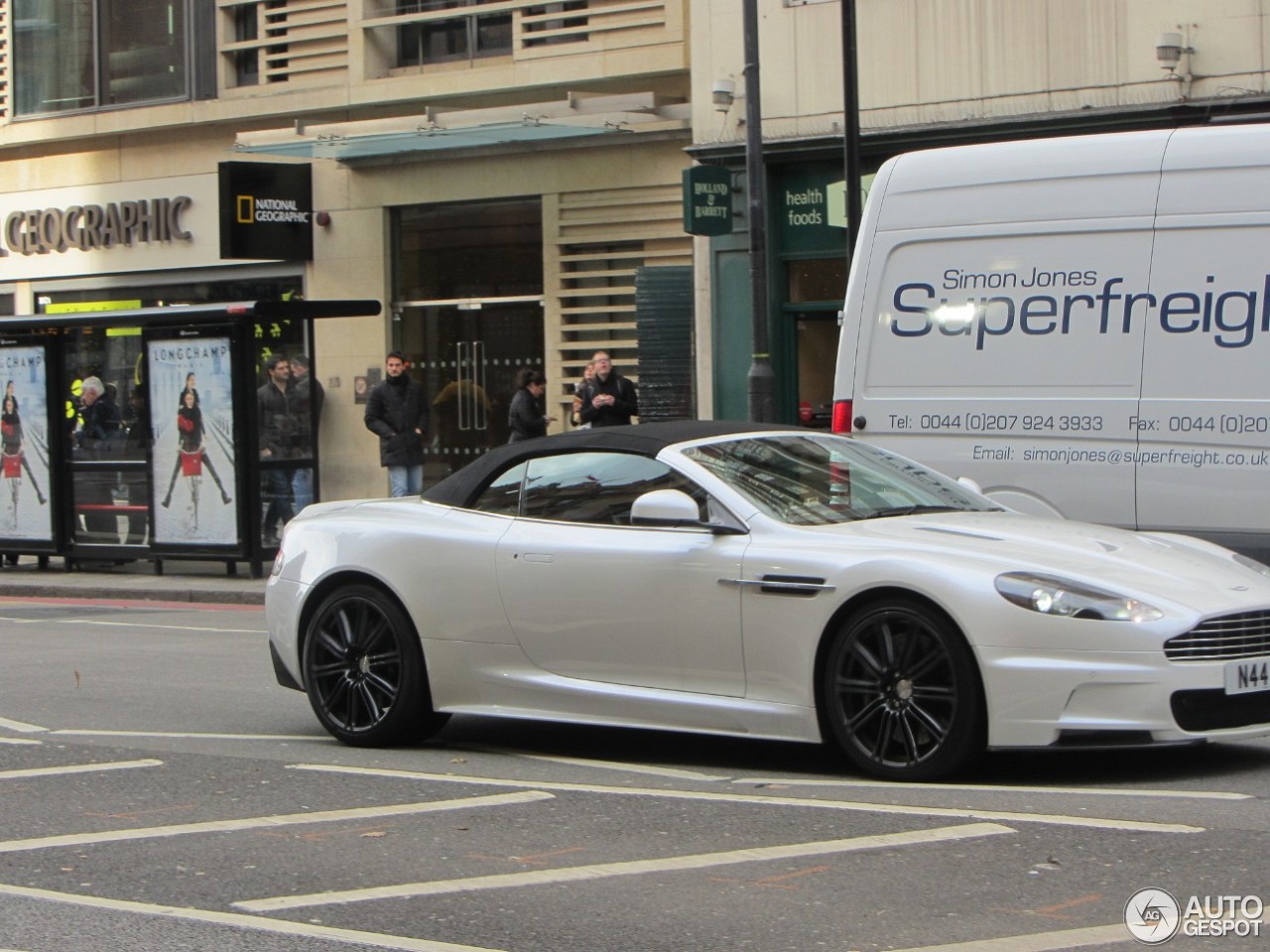 Aston Martin DBS Volante