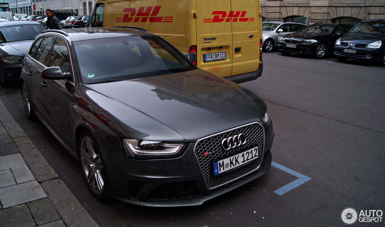 Audi RS4 Avant B8