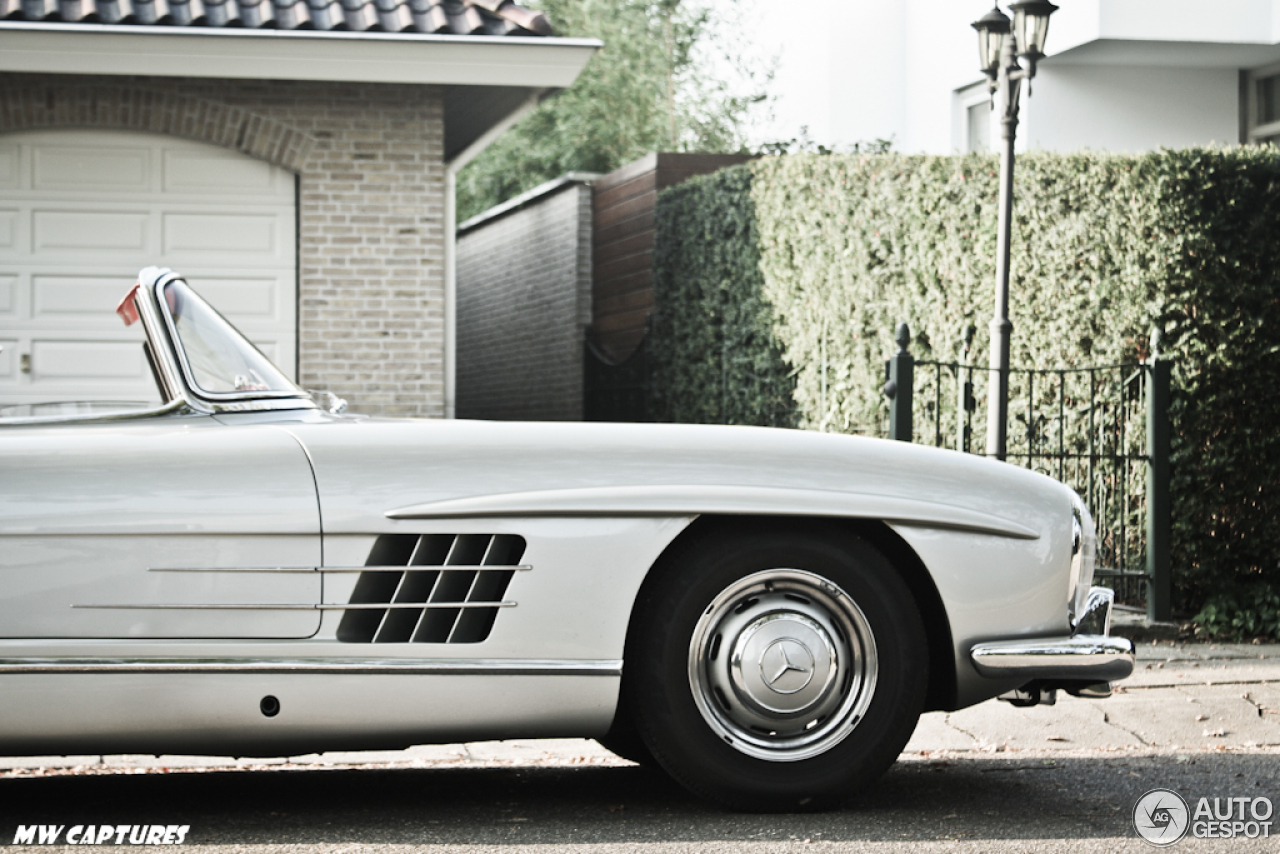 Mercedes-Benz 300SL Roadster