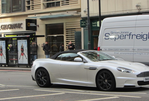 Aston Martin DBS Volante