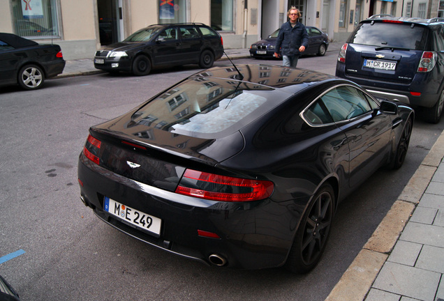 Aston Martin V8 Vantage