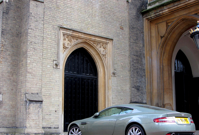 Aston Martin DB9