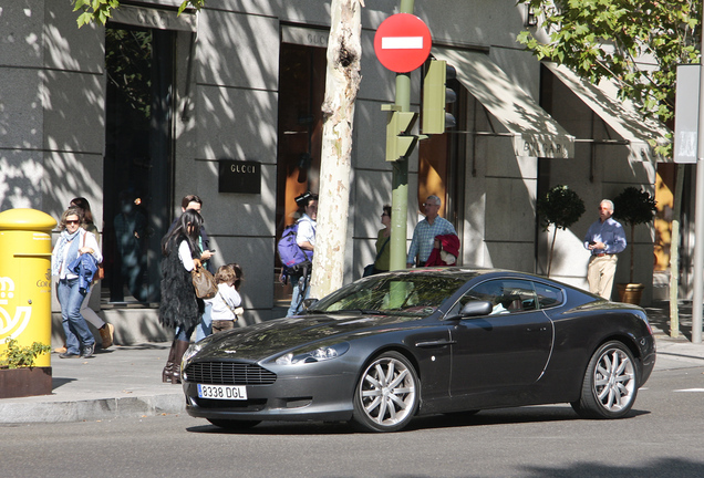 Aston Martin DB9