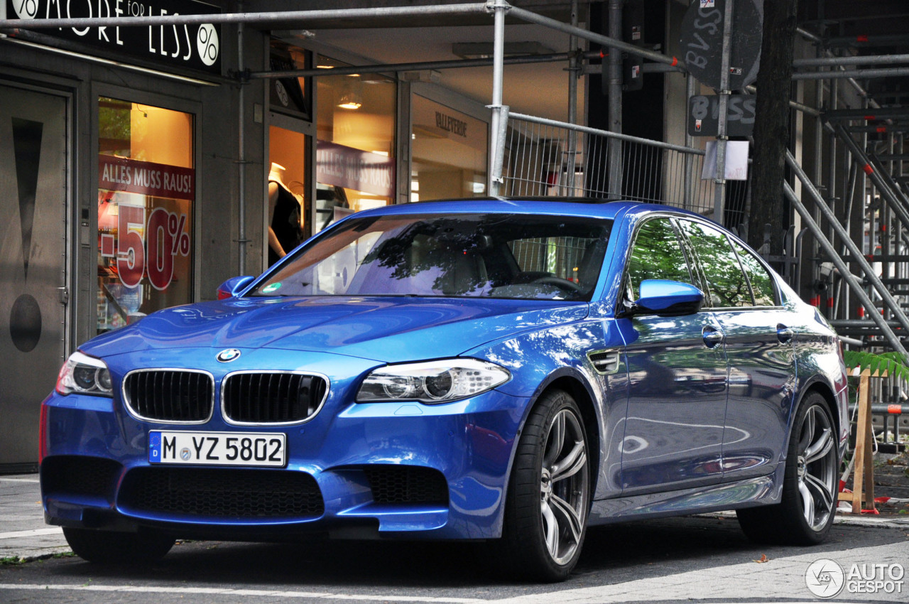 BMW M5 F10 2011