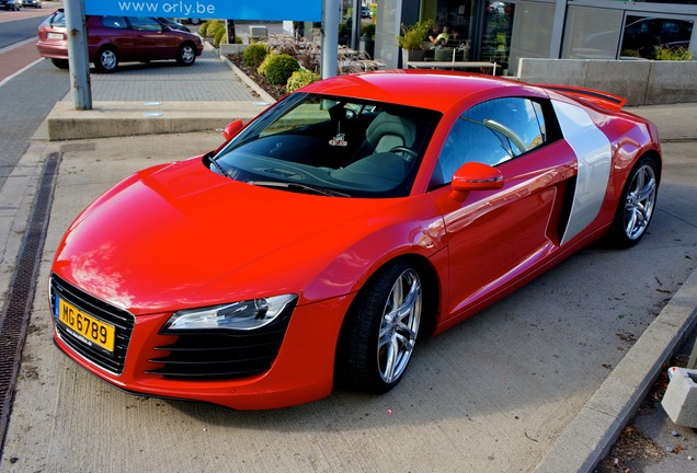 Audi R8