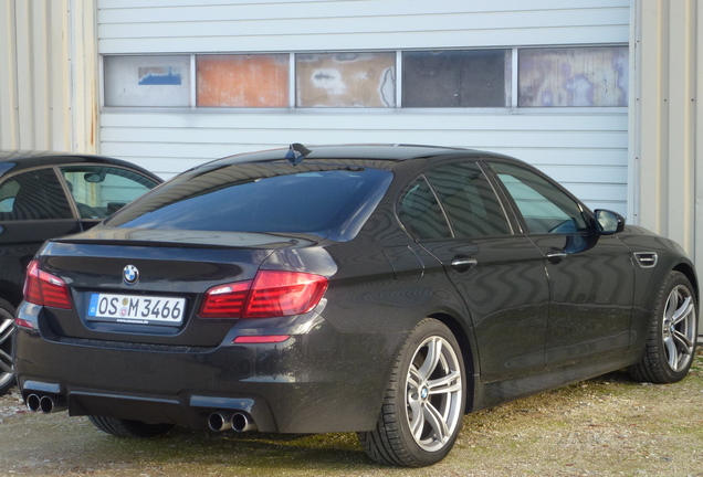 BMW M5 F10 2011