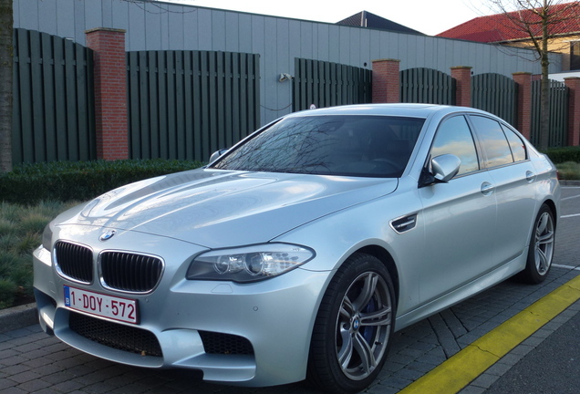 BMW M5 F10 2011