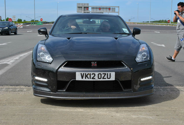 Nissan GT-R 2011