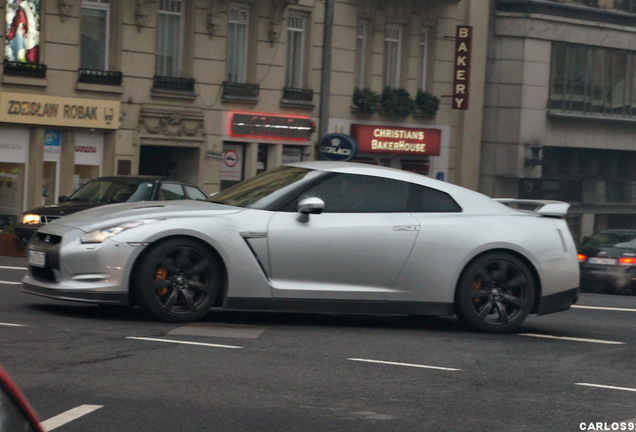 Nissan GT-R