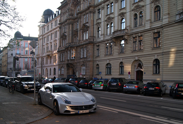 Ferrari FF