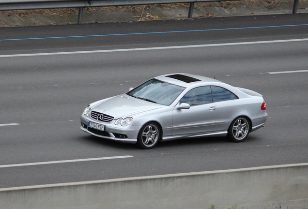 Mercedes-Benz CLK 55 AMG