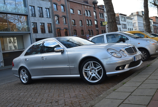 Mercedes-Benz E 55 AMG