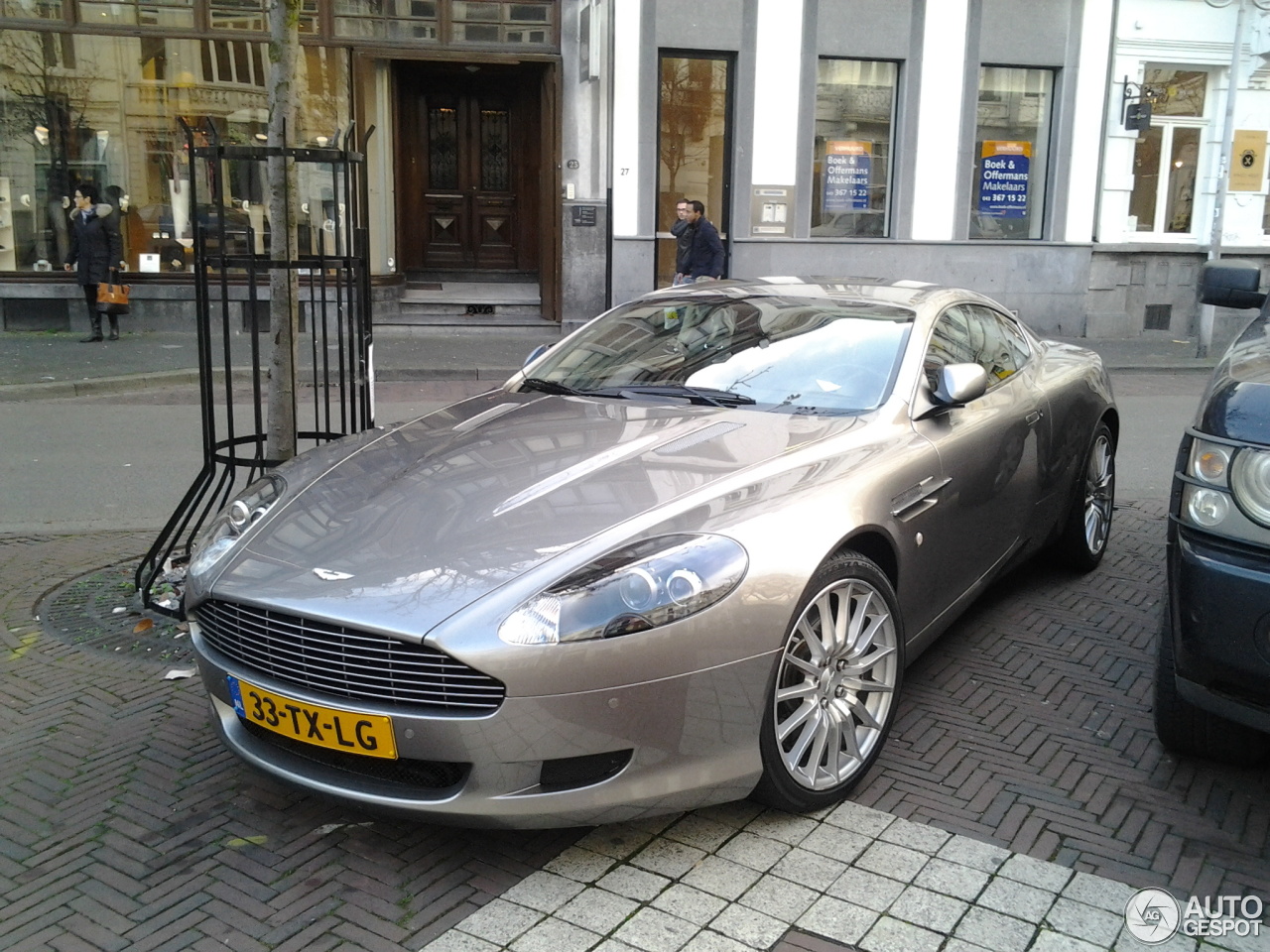 Aston Martin DB9