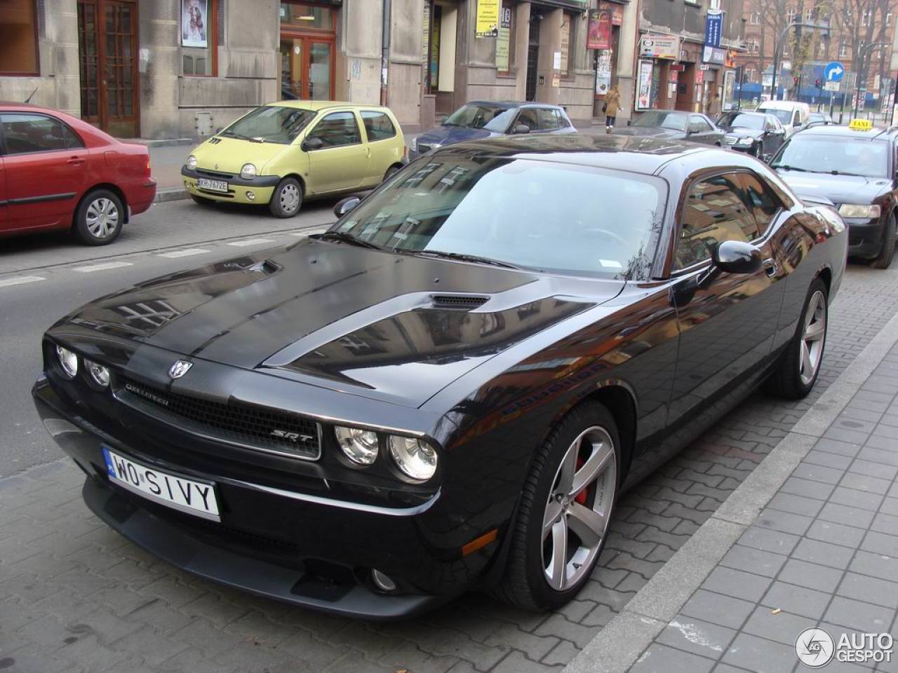 Dodge Challenger SRT-8