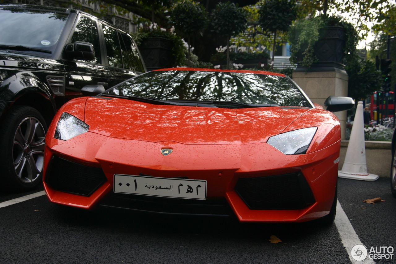 Lamborghini Aventador LP700-4