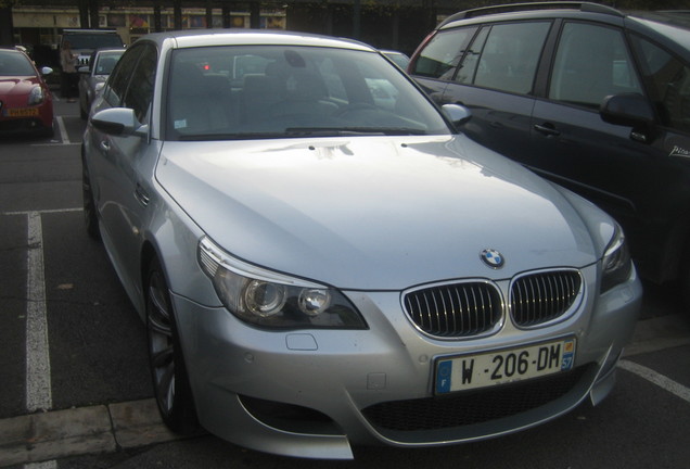 BMW M5 E60 2005