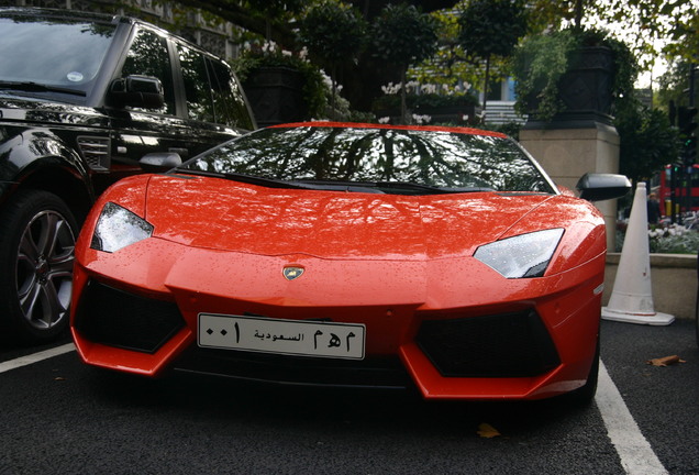 Lamborghini Aventador LP700-4